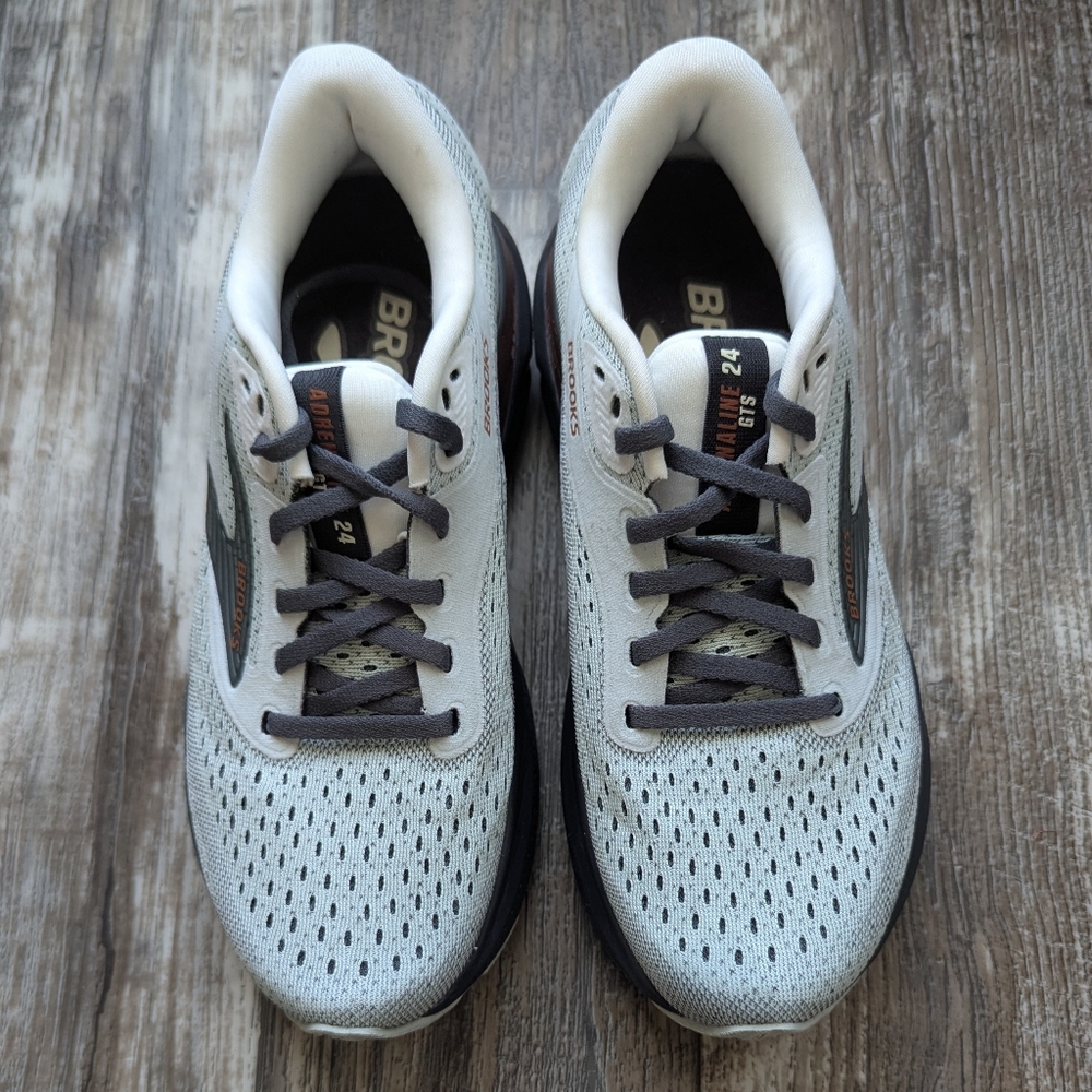 Brooks Women’s White Gray Athletic Running Shoes with Black Soles